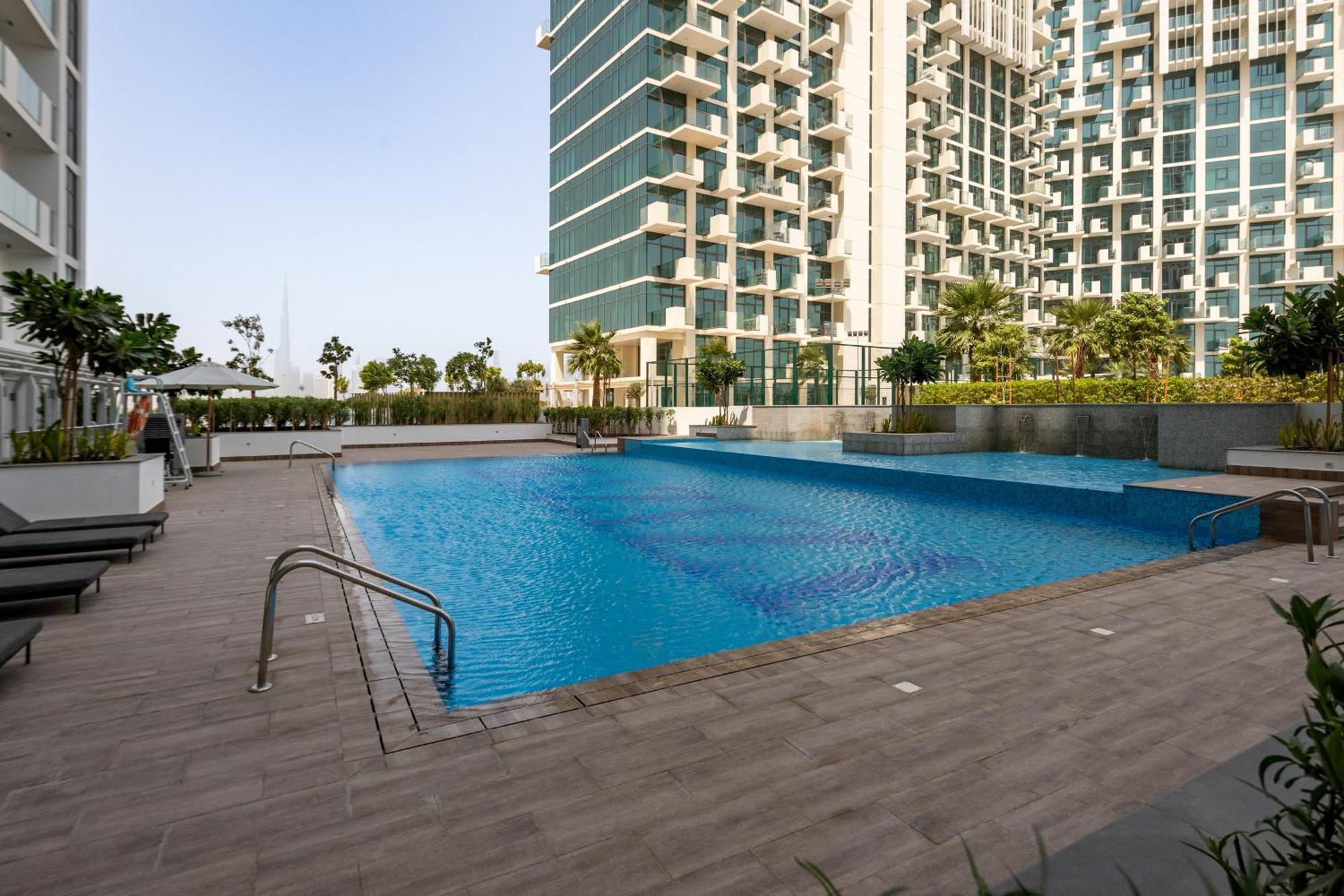 Creek Water View Sleeps 4 * Dubai