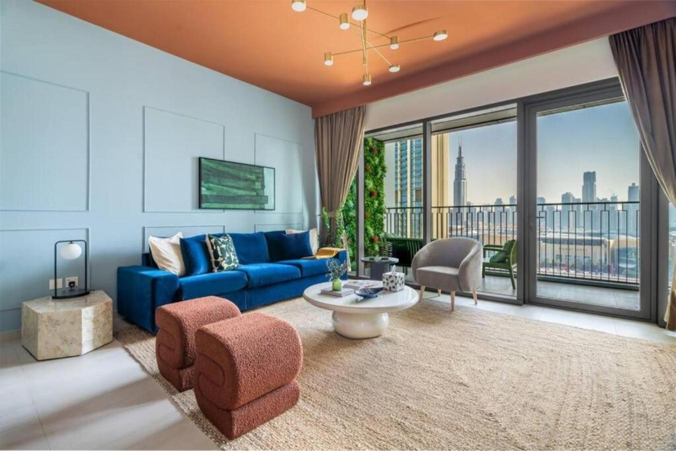 Chic & Luxurious With Burj Khalifa View Dubai