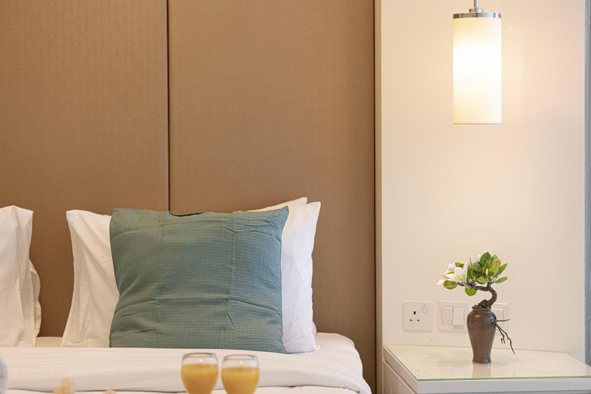 Damac Maison Mall Street 2 Bedroom Deluxe Apartment, 1 Minute Walk To Mall Apartment