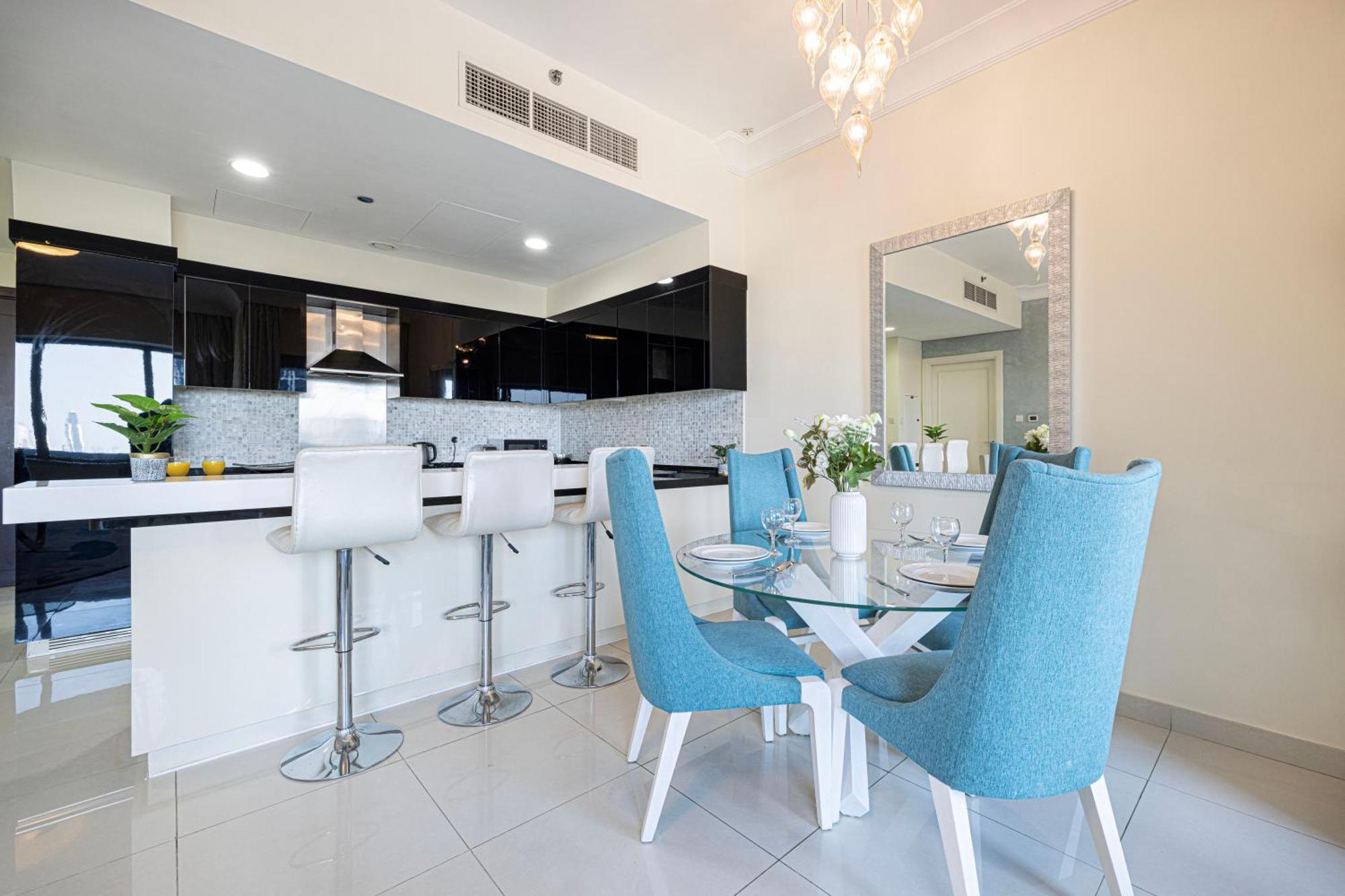 Damac Maison Mall Street 2 Bedroom Deluxe Apartment, 1 Minute Walk To Mall Apartment *