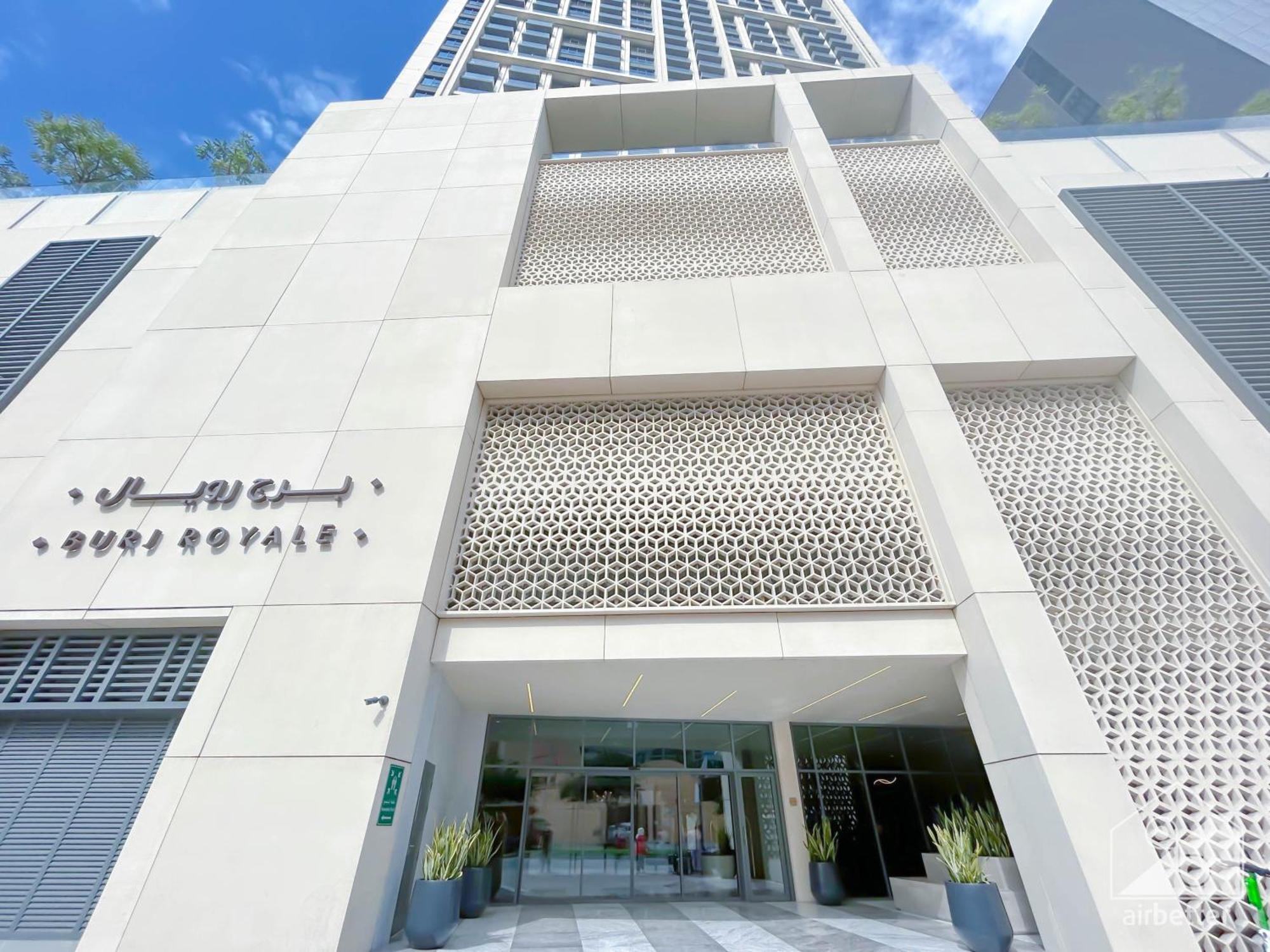 Burj Royale Luxury One-bedroom With Views