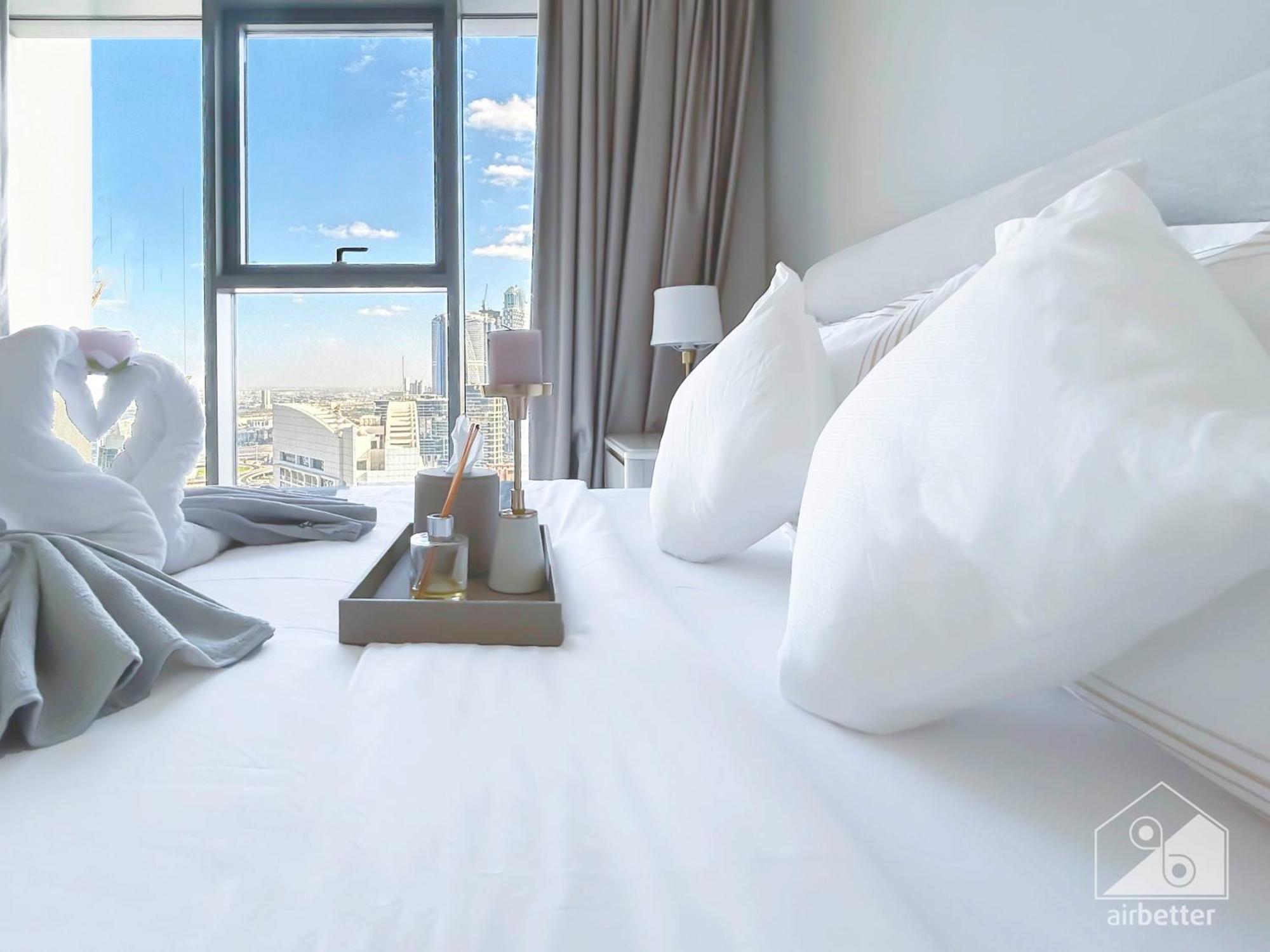 Burj Royale Luxury One-bedroom With Views Apartment *