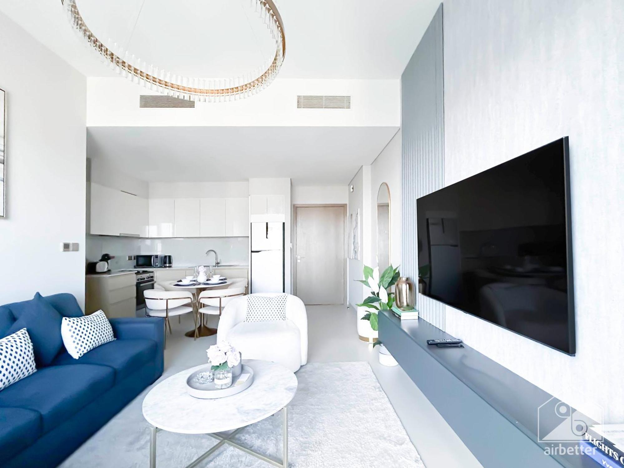 Burj Royale Luxury One-bedroom With Views Apartment *