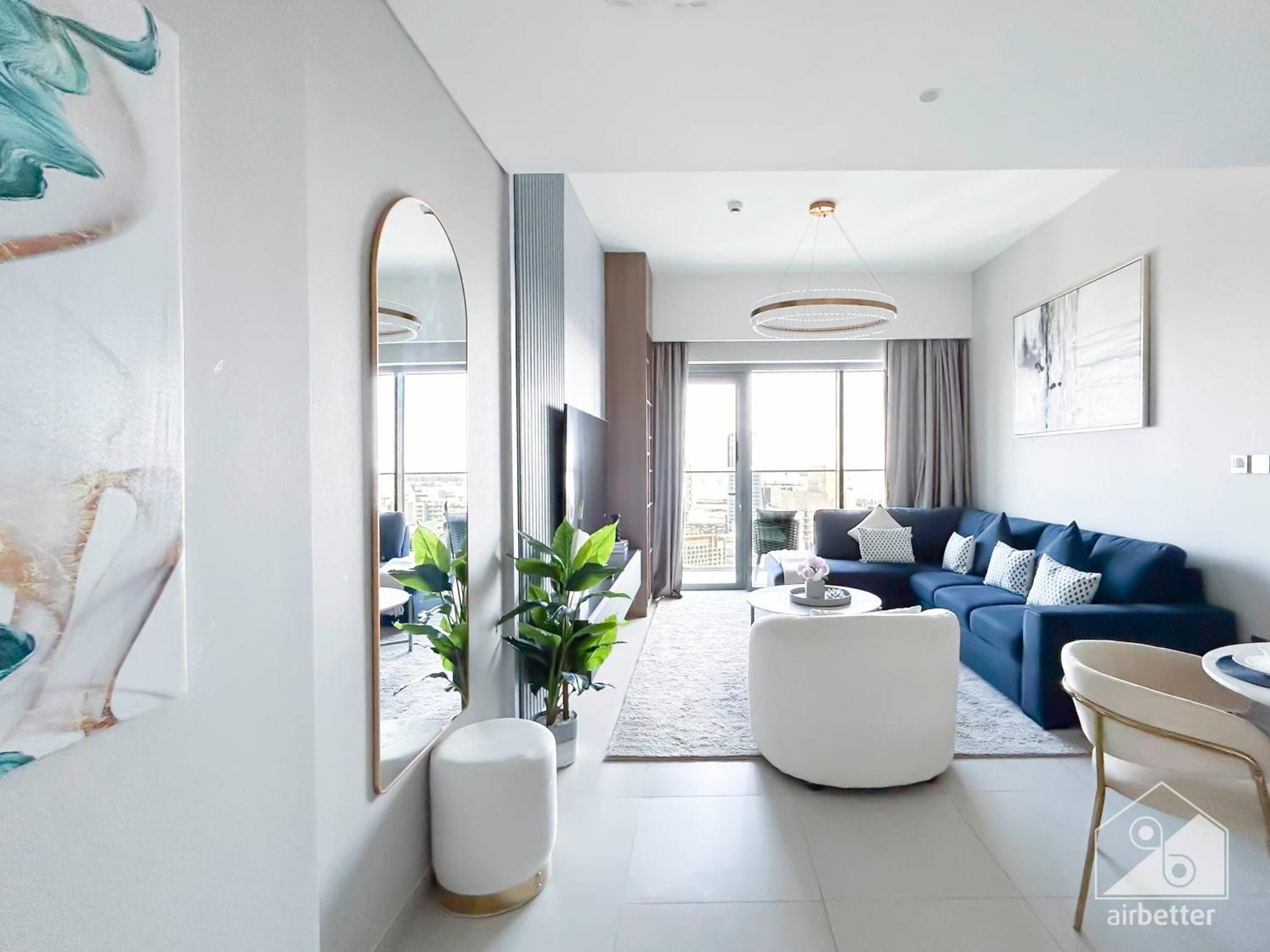 Burj Royale Luxury One-bedroom With Views Apartment Dubai