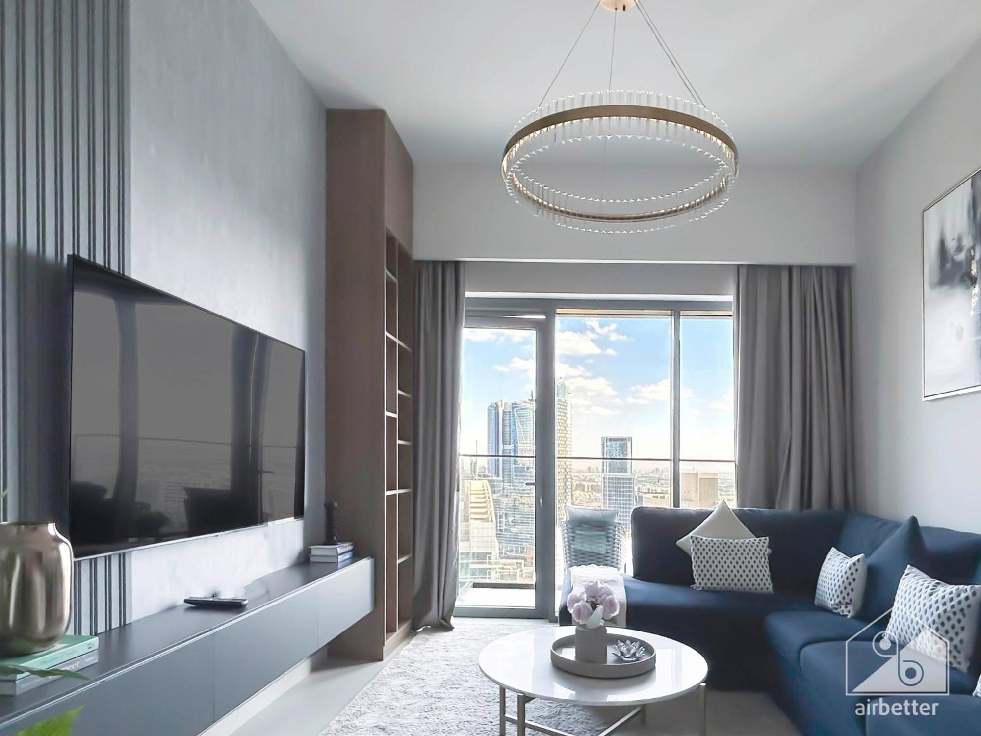 Burj Royale Luxury One-bedroom With Views Dubai