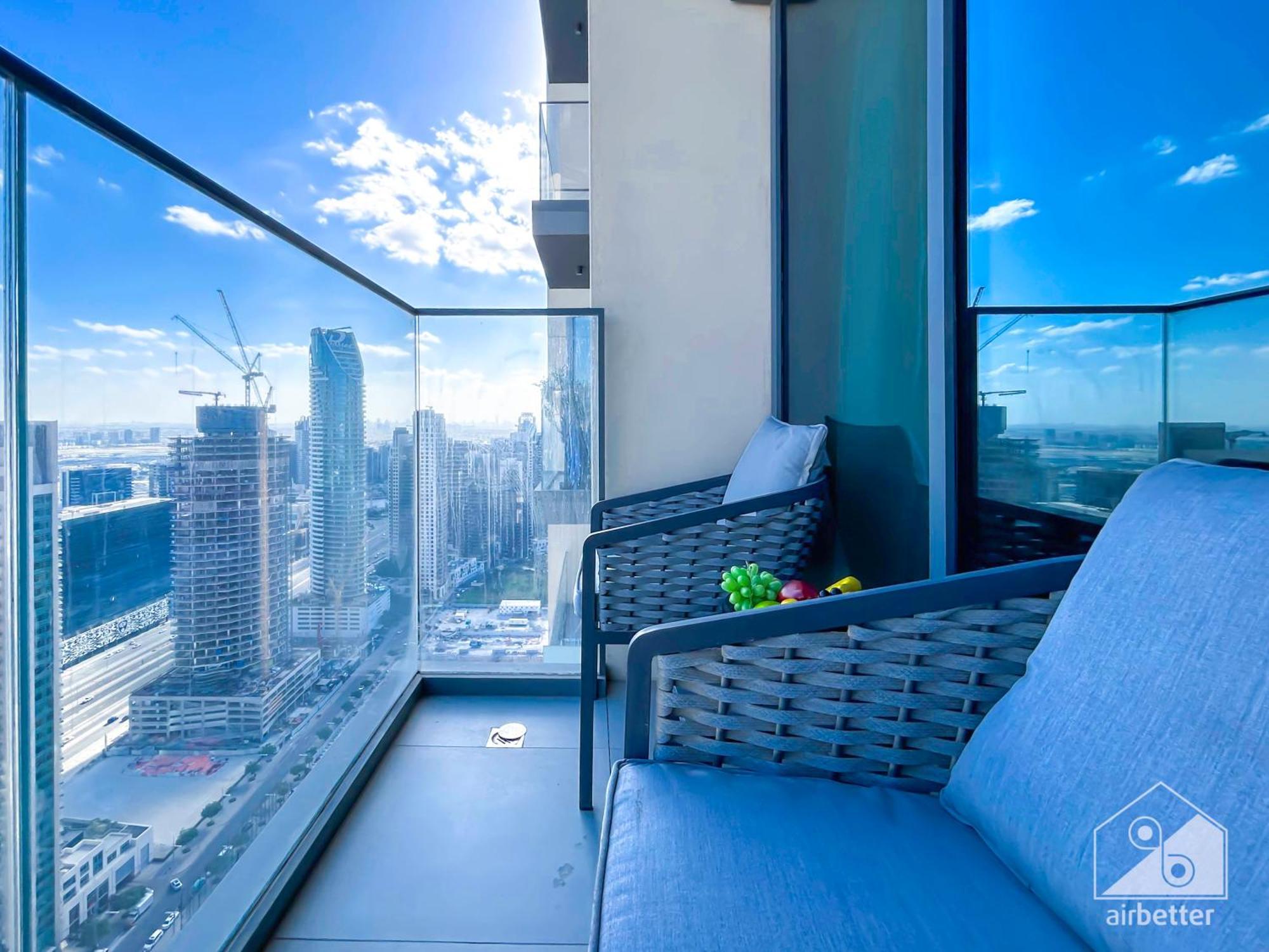 Burj Royale Luxury One-bedroom With Views Apartment *