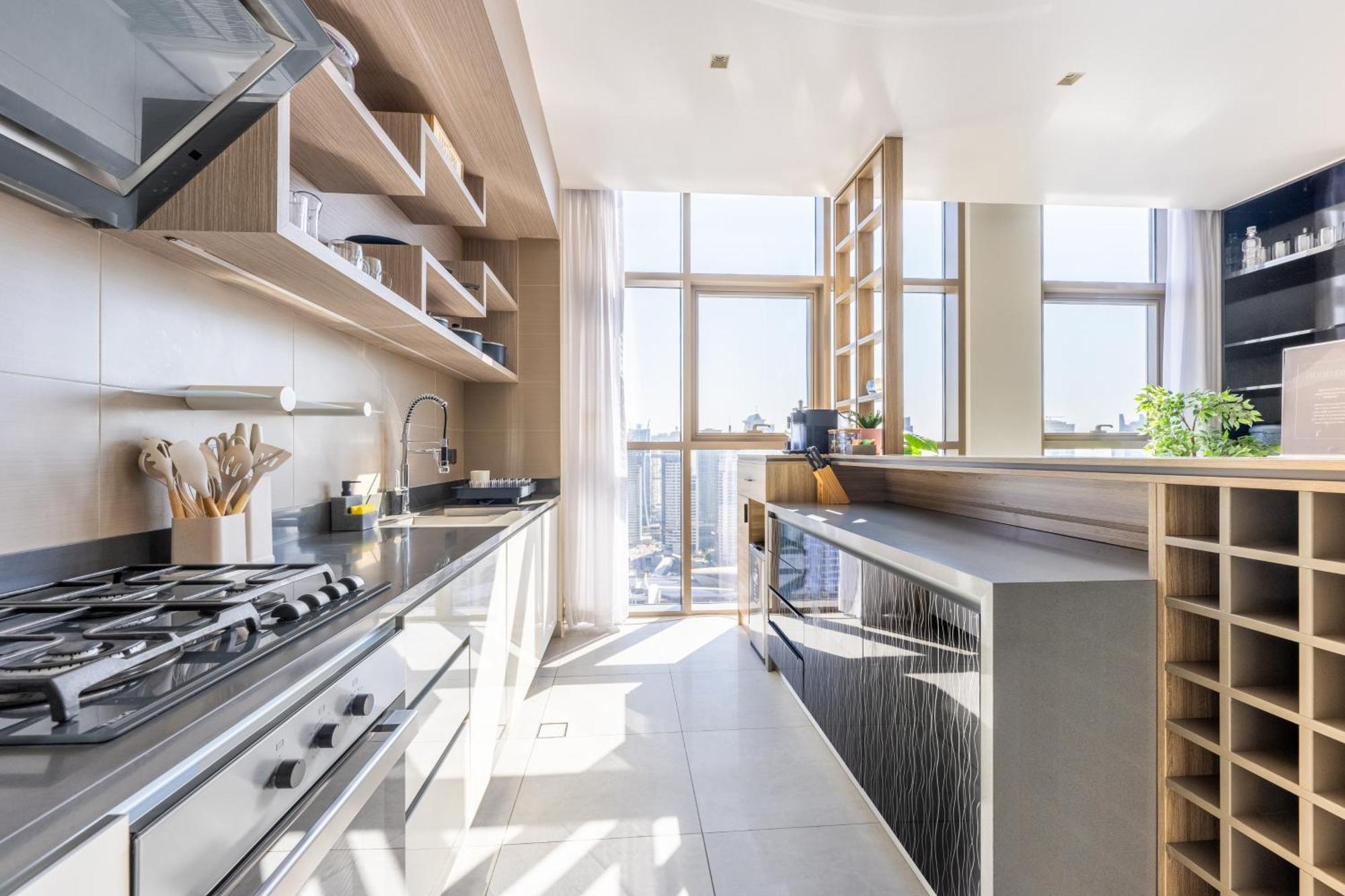 Exclusive Marina - Posh 3br With Stunning Views Apartment