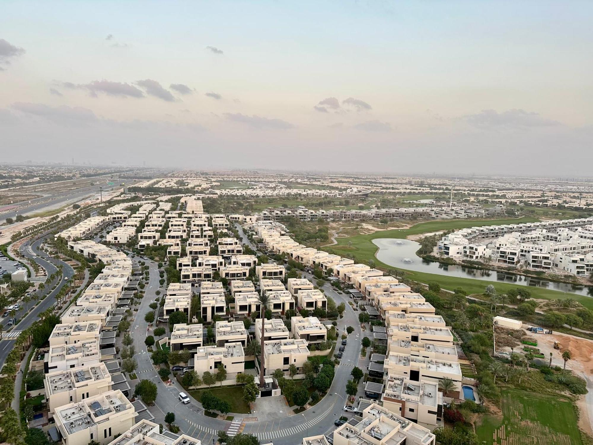 Cozy Golf & View 1br Apartment,damac Hills 1 Apartment