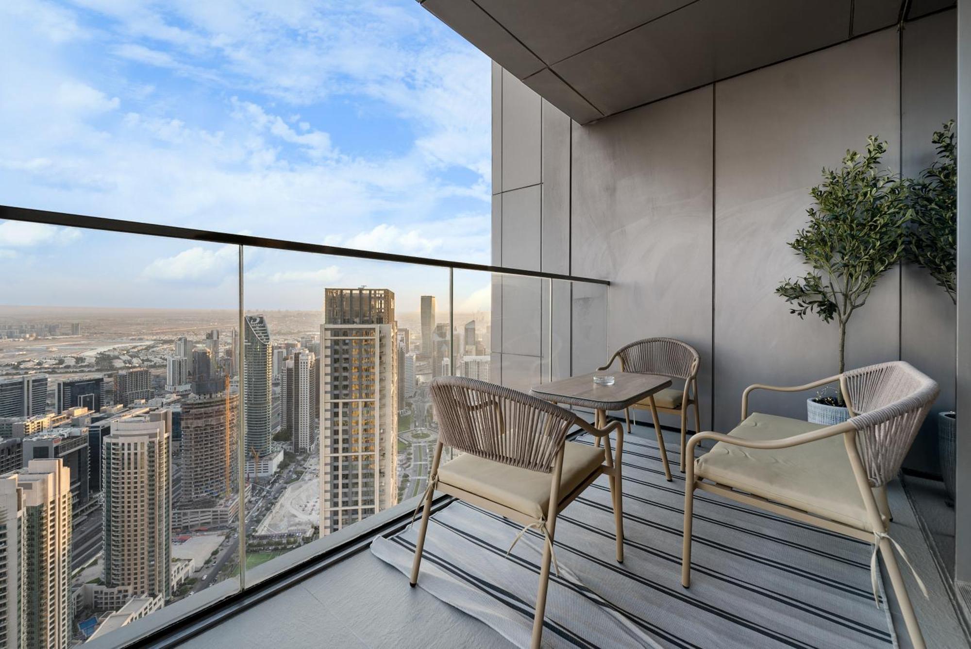 Magnificent - New Stylish 1 Bedroom In Downtown Apartment