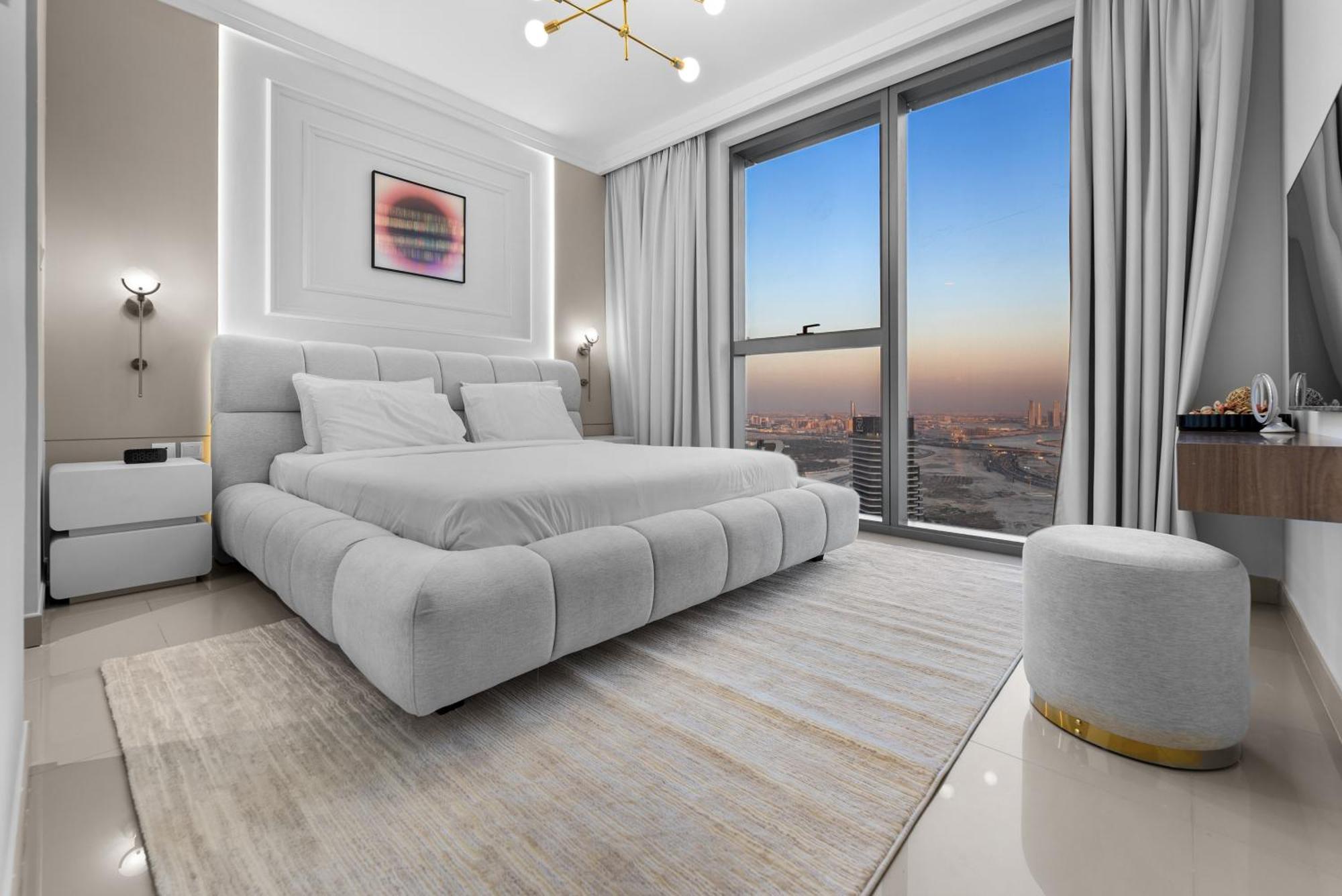 Magnificent - New Stylish 1 Bedroom In Downtown *