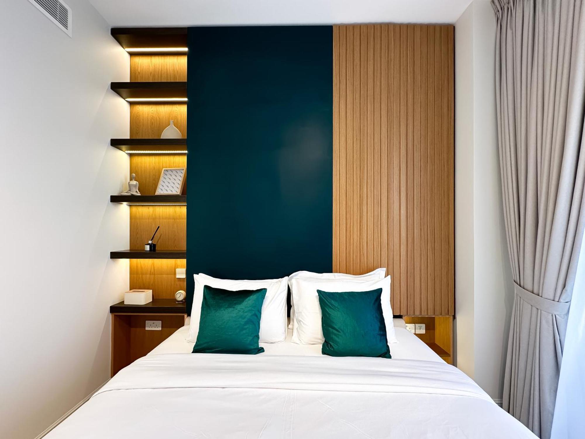 Trophy - Stylish Urban Retreat At Midtown Noor 1 Apartment *