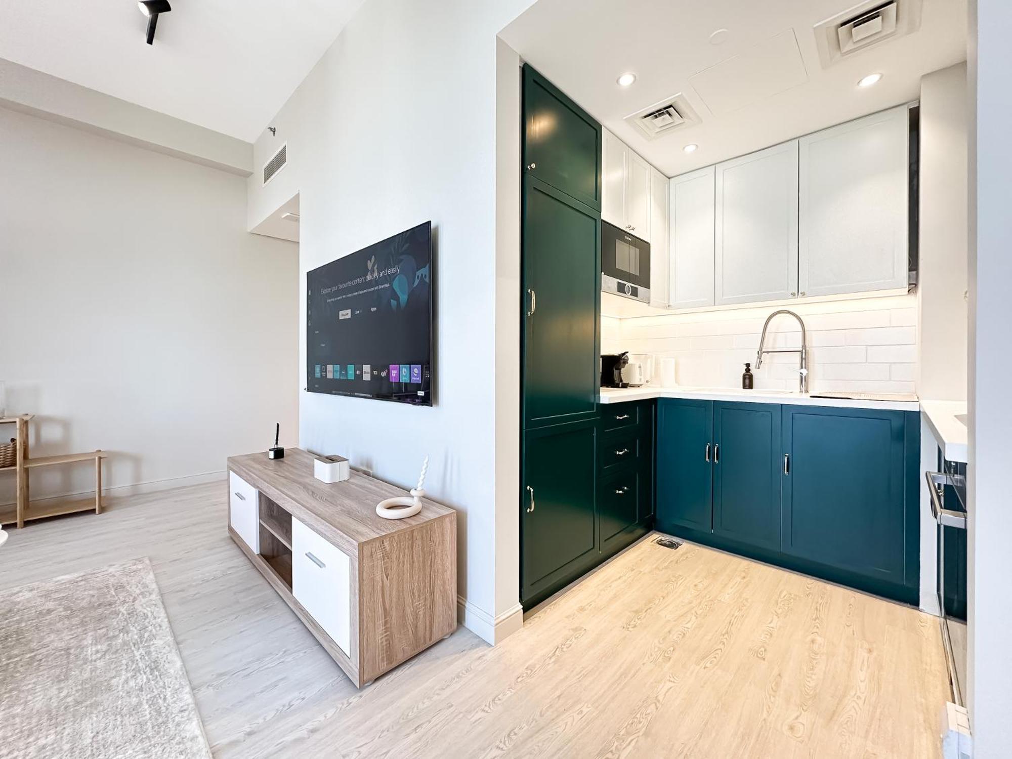 Apartment Trophy - Stylish Urban Retreat At Midtown Noor 1 Dubai