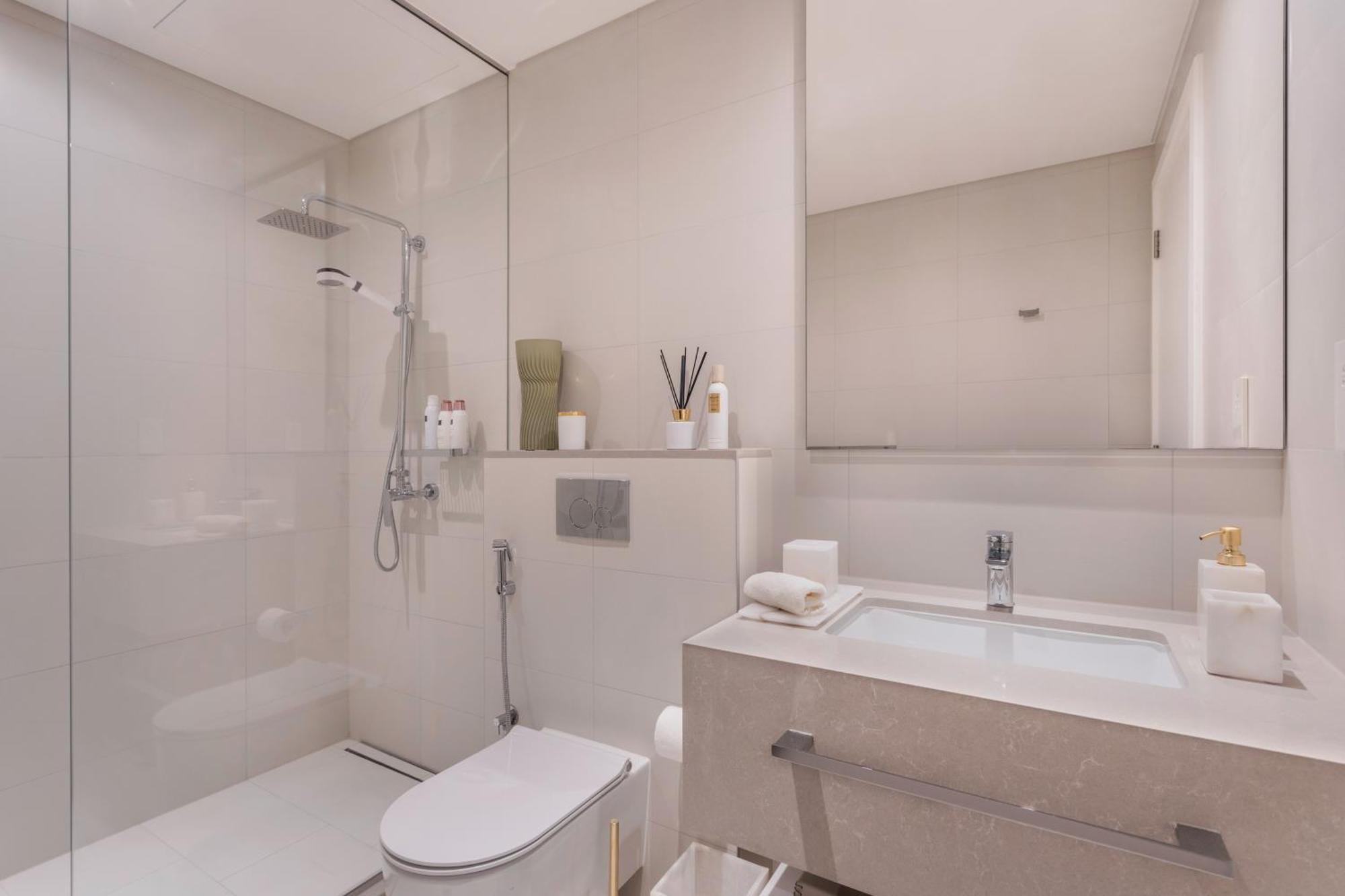 Exquisite 2br In La Vie Ultra-lux With Sea View *