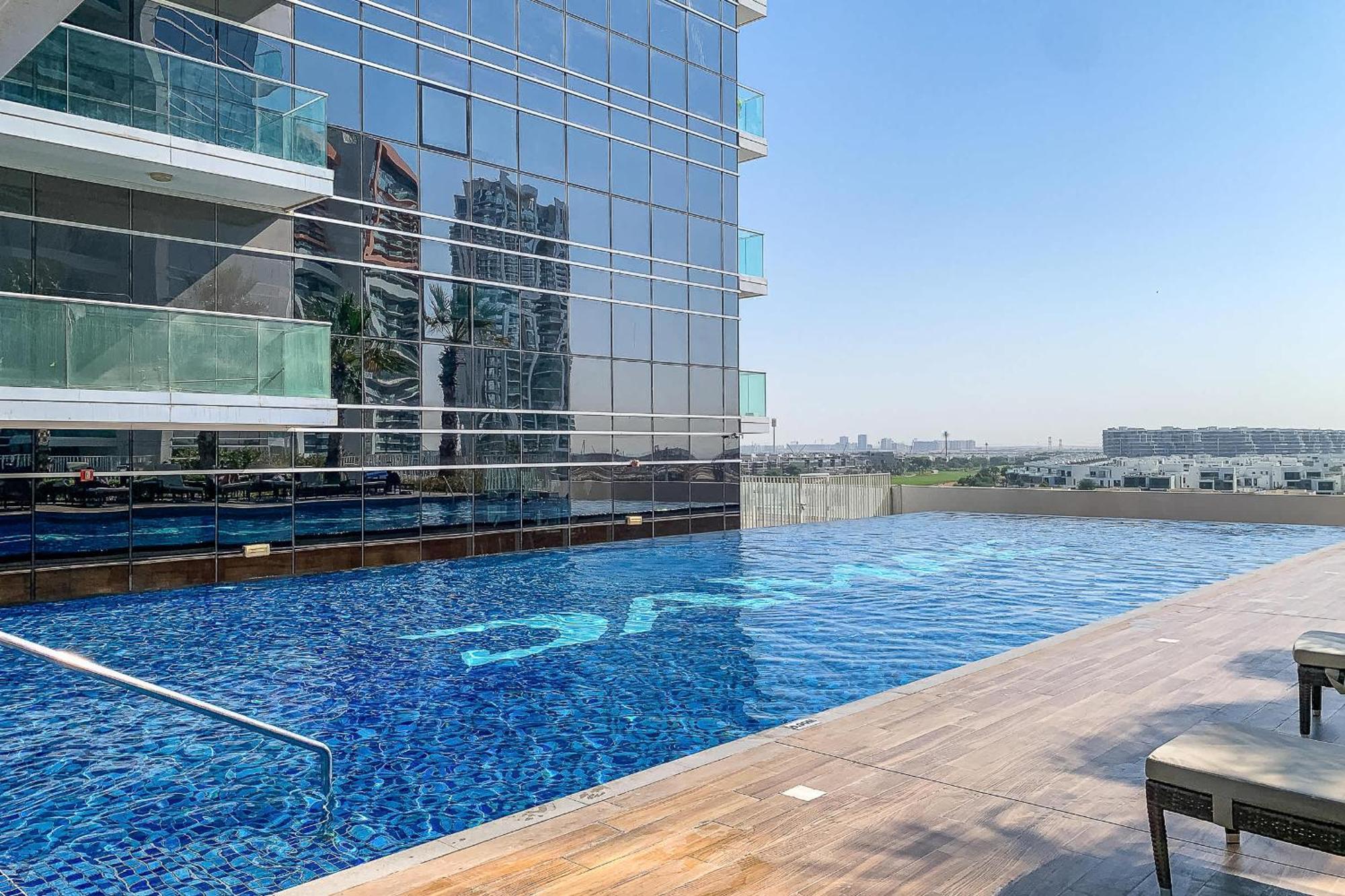 Apartment Airstay - Modern 1br - Full Golf Course Views - Monthly Offer Available *