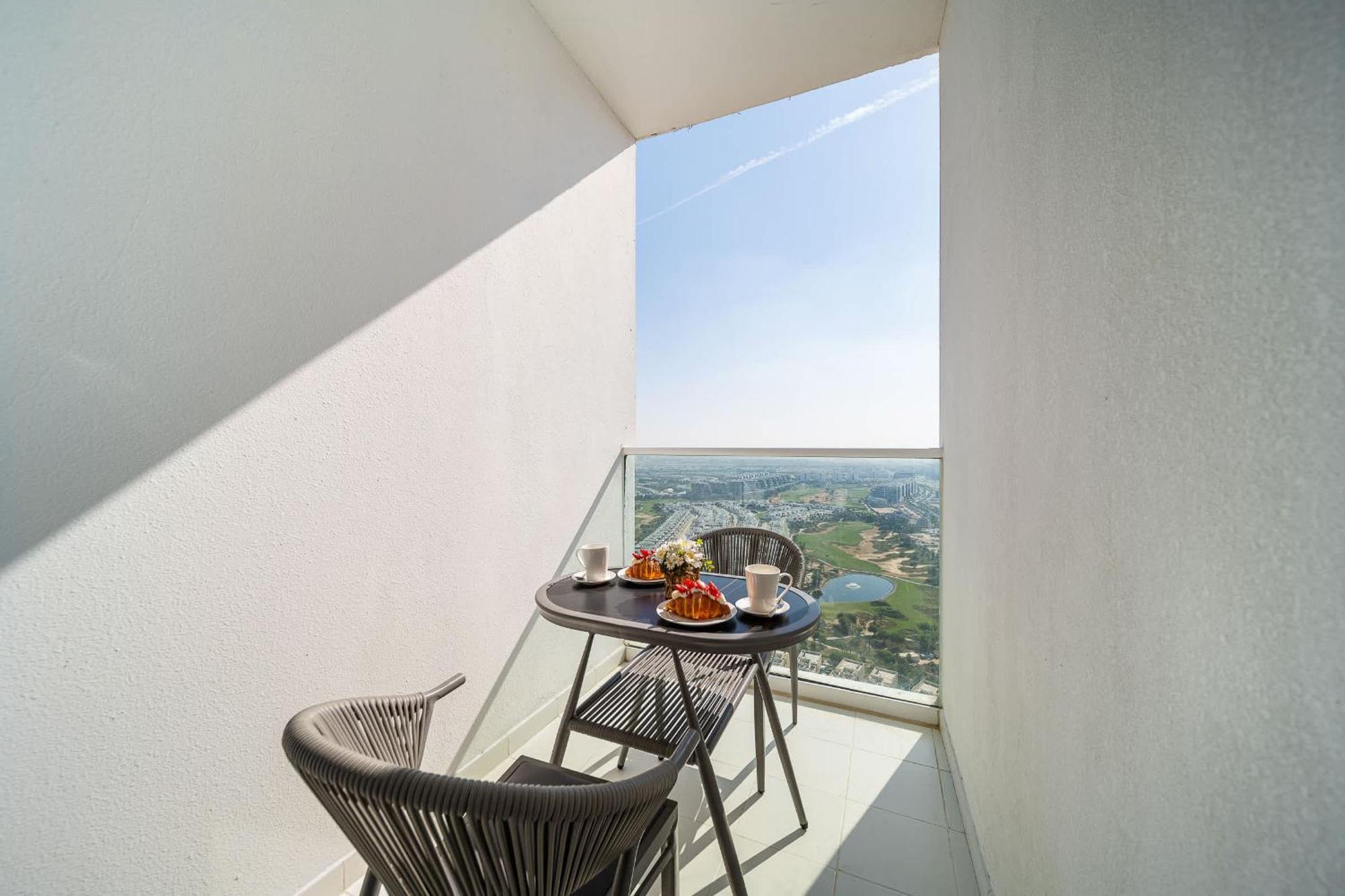 Airstay - Modern 1br - Full Golf Course Views - Monthly Offer Available Apartment *