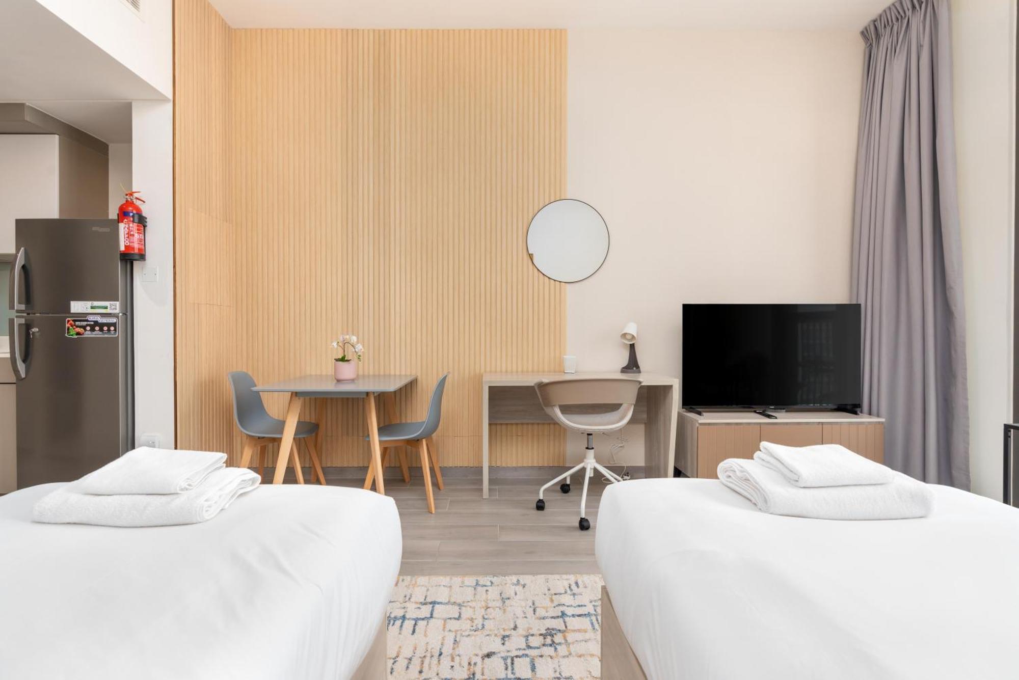 Vacay Lettings - Noor 3 - Midtown Production - * Dubai