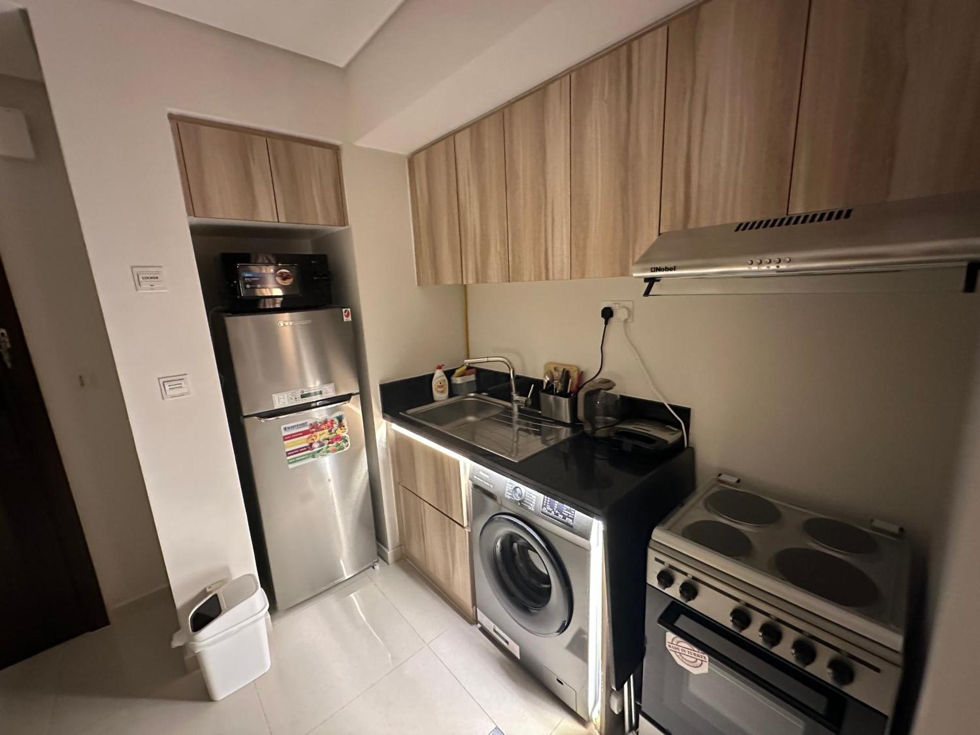 Apartment Cozy Golf & View 1br Apartment,damac Hills 1 *