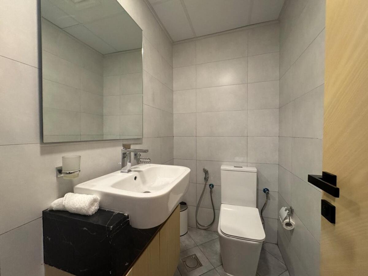 Ashri Hh Elegant Apr In Binghatti Avenue Jaddaf Dubai