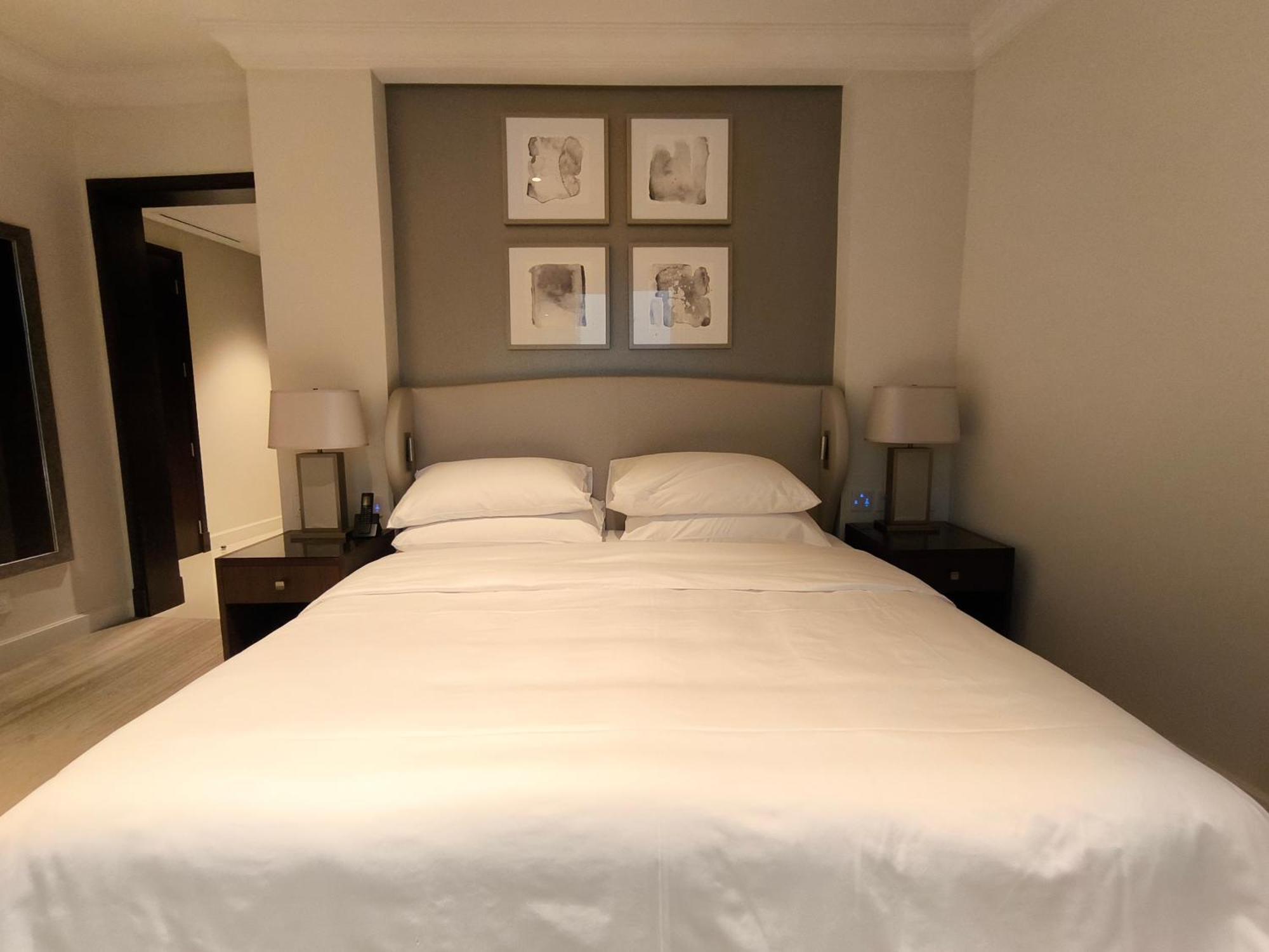 Luxurious 2-bedroom Address Fountain Views Tower 2 Burj Khalifa View *