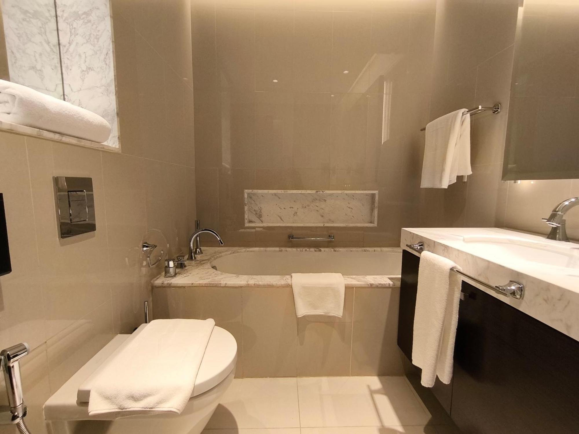 Luxurious 2-bedroom Address Fountain Views Tower 2 Burj Khalifa View Dubai