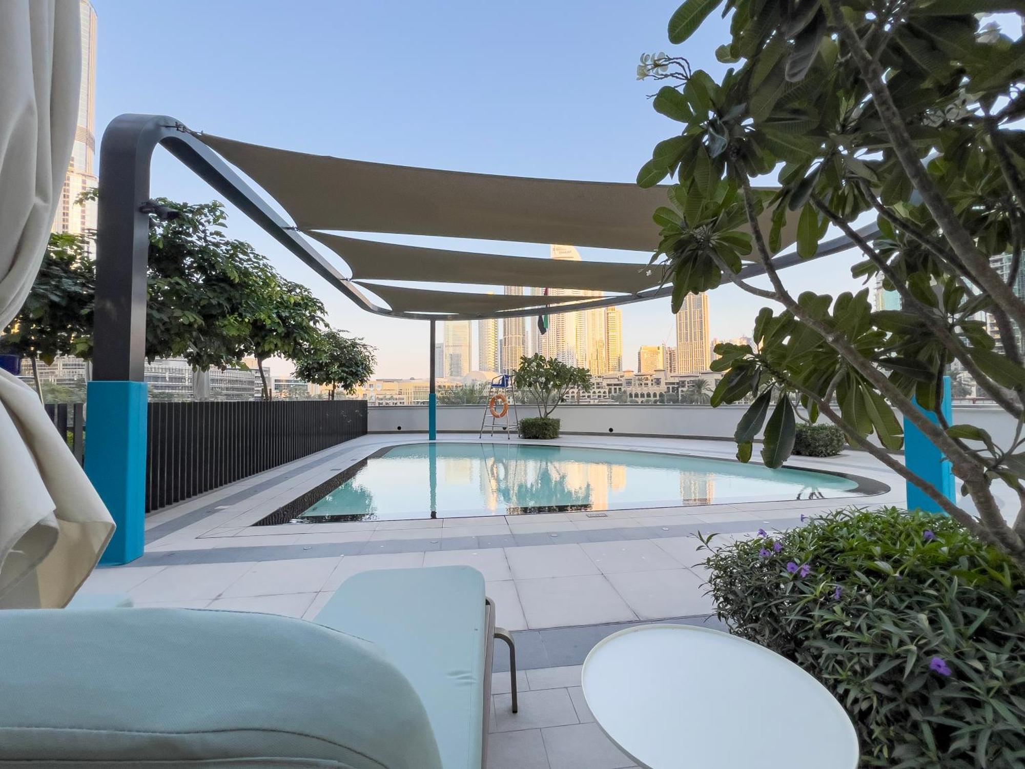 Apartment Downtown Luxury - Elegant 1-bedroom - 5 Minutes Walk To Mall *