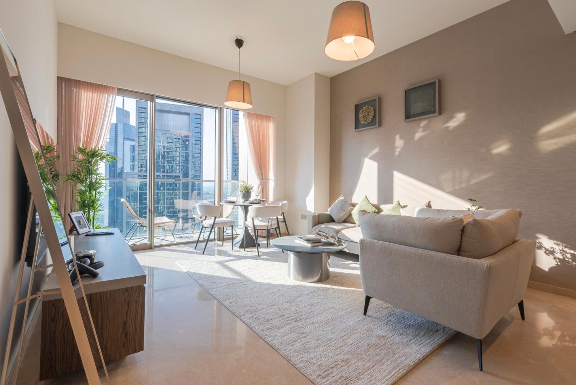 Downtown Luxury - Elegant 1-bedroom - 5 Minutes Walk To Mall Apartment Dubai