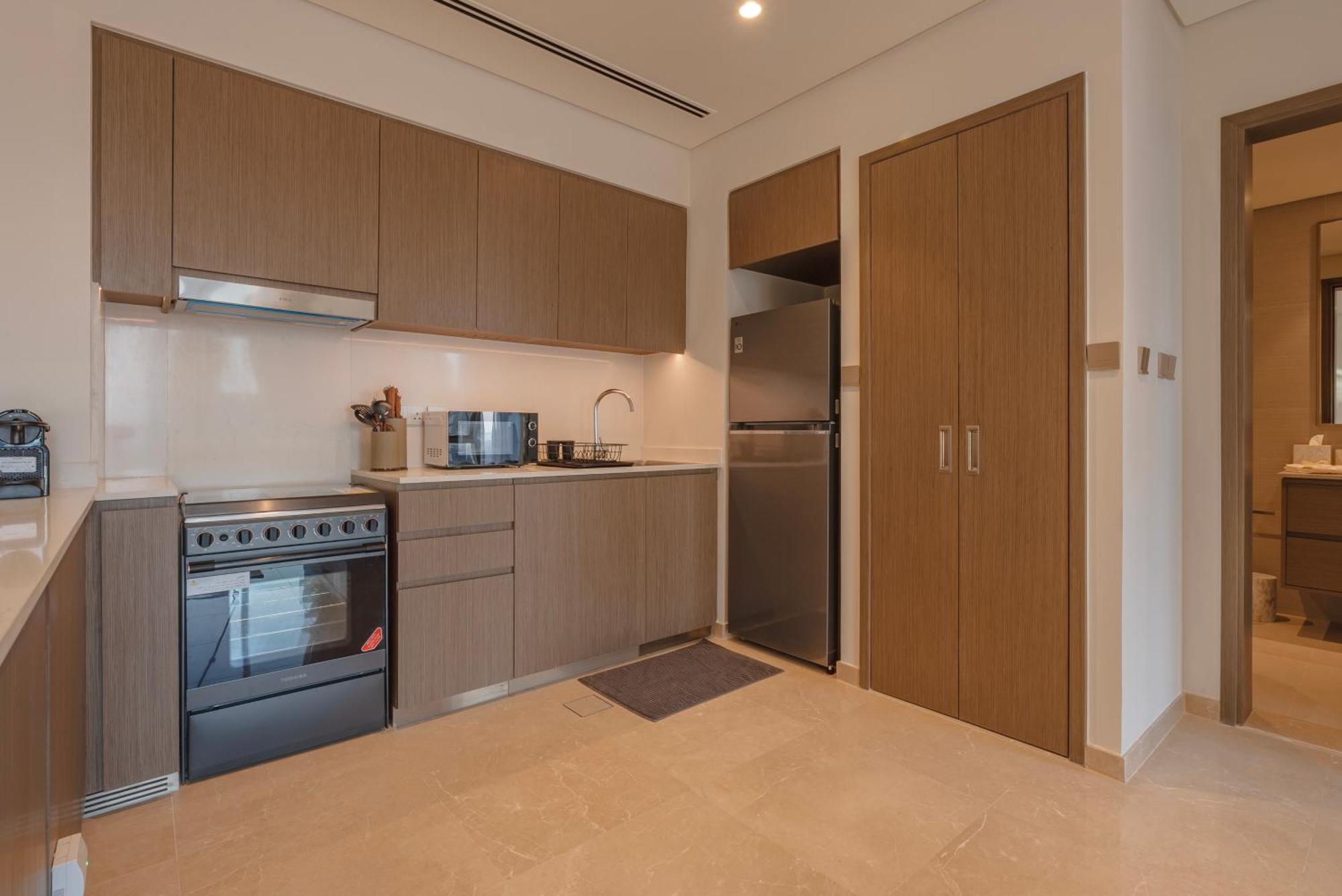 Apartment Downtown Luxury - Elegant 1-bedroom - 5 Minutes Walk To Mall *