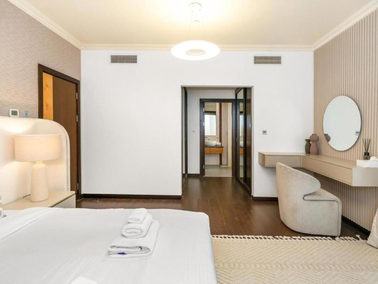 Sea & Palm View 2br Jbr Beachgem