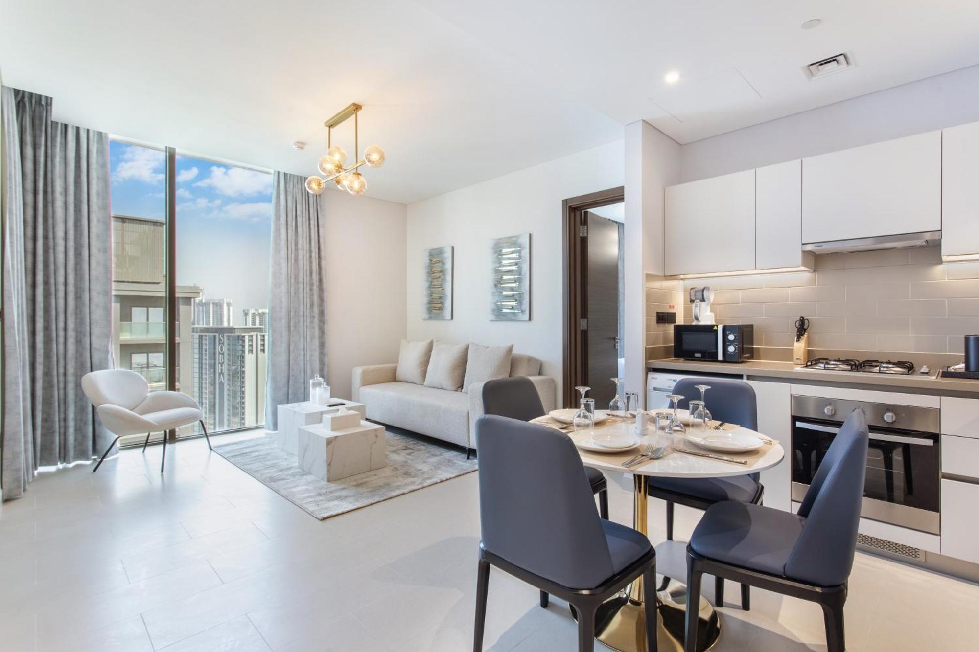 By Latinem Luxury 2br Cv A2808 Near Burj Khalifa Apartment Dubai