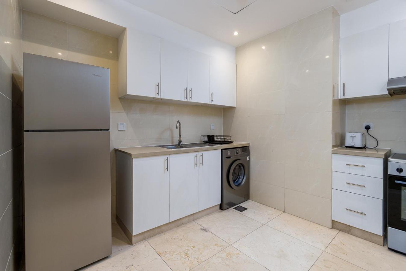 1br With Marina View In Orra Marina - Allsopp & Allsopp