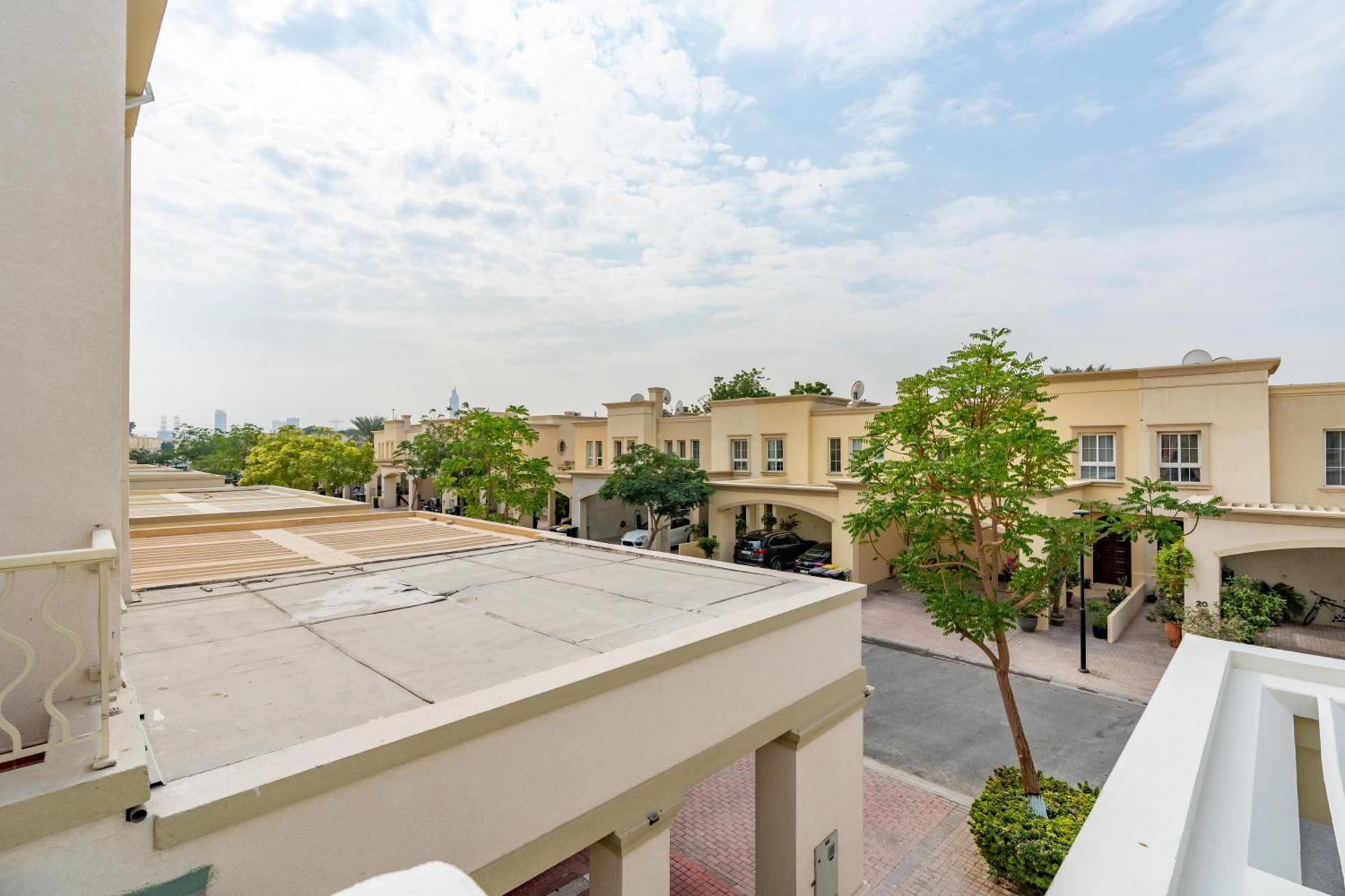 White Sage Brand New 3br With Garden And Two Balconies Villa Dubai