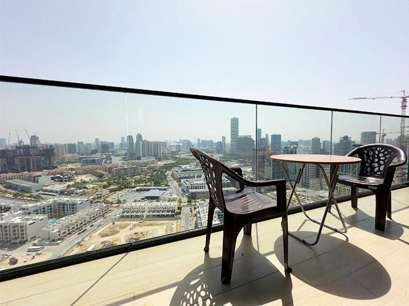Luxurious New 1 Bedroom With Balcony And New Building Apartment
