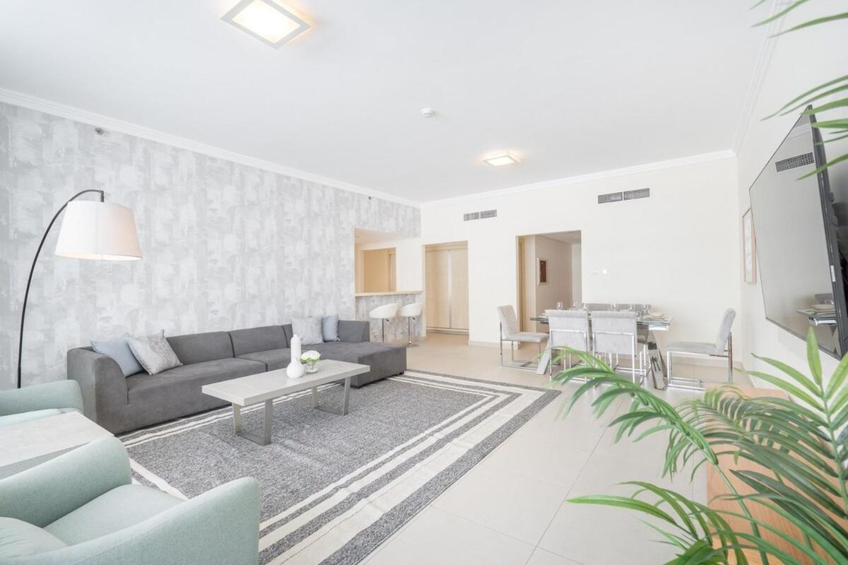 Apartment Beachfront Bliss Luxurious 3-br In Jbr