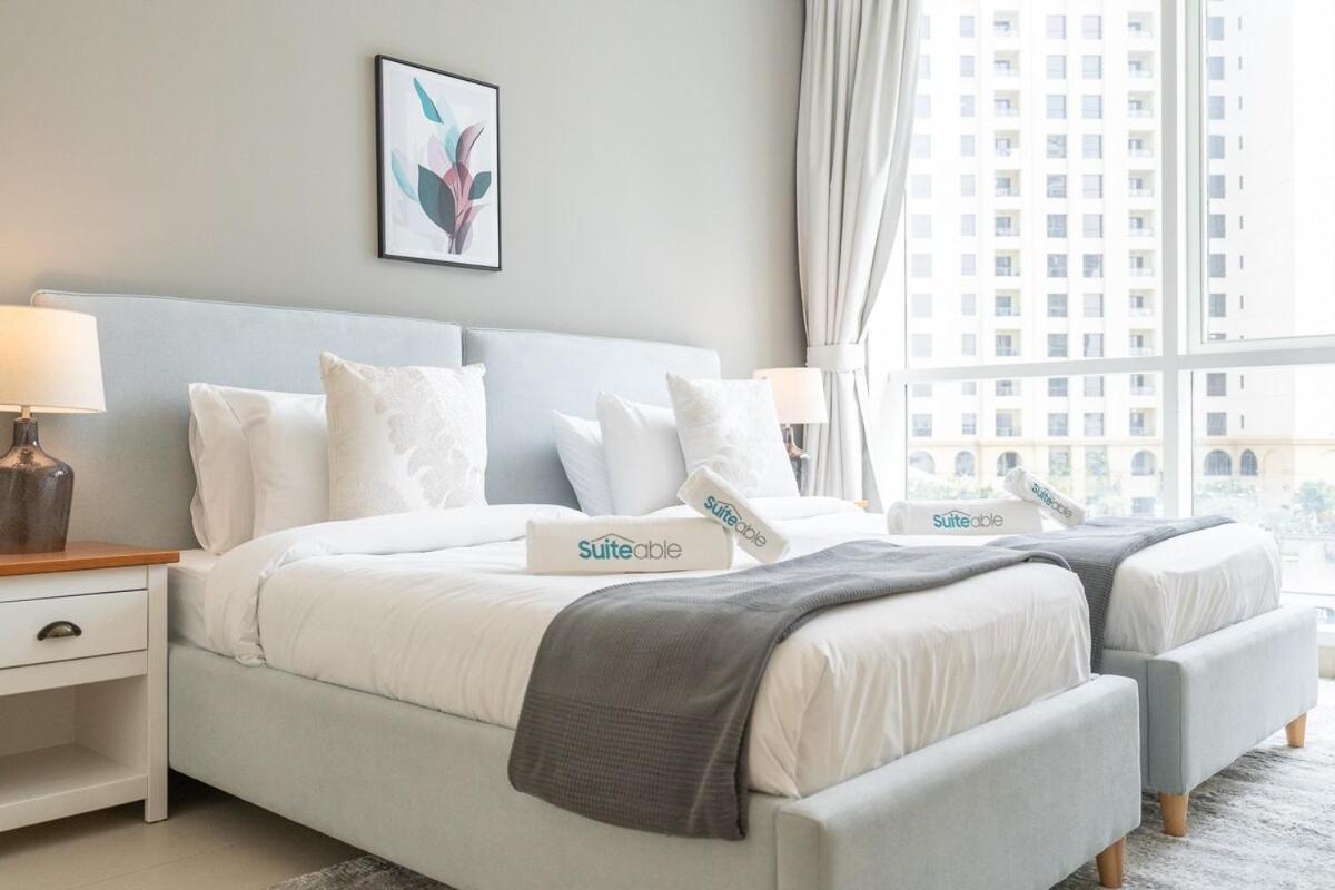 Beachfront Bliss Luxurious 3-br In Jbr * Dubai