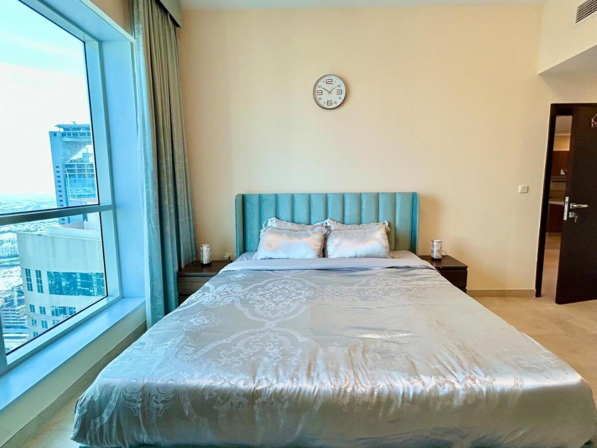 Homes 2 Retreat - Chic 1br With Balcony & Views In Jlt Apartment
