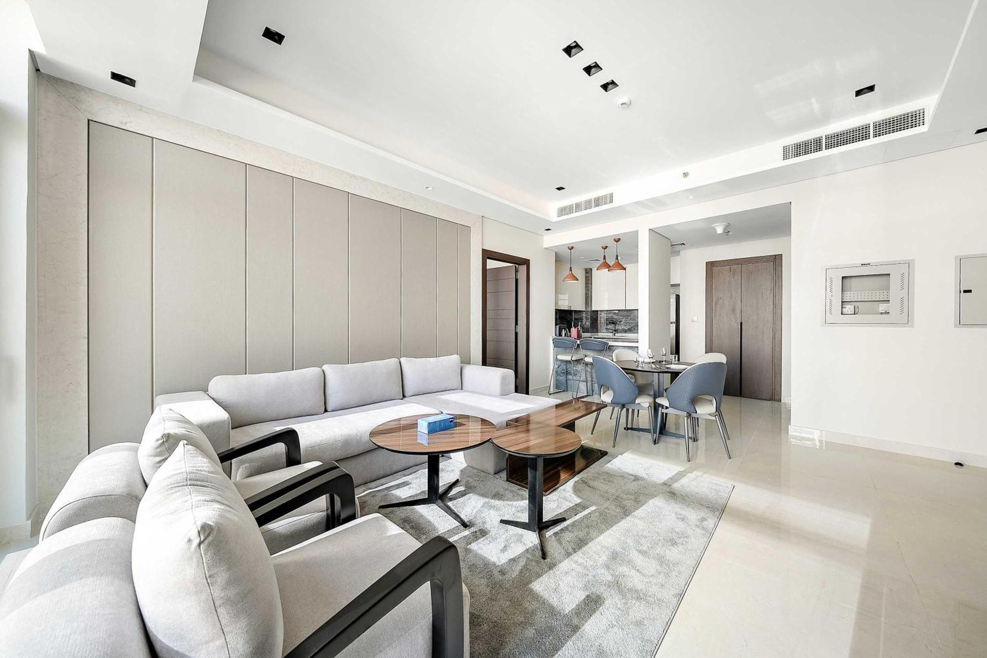 Modern 1br With Stunning Views In Business Bay *