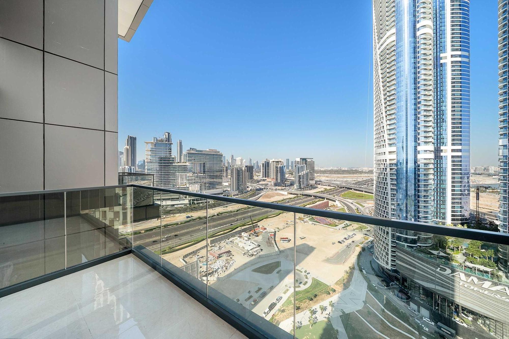 Modern 1br With Stunning Views In Business Bay * Dubai