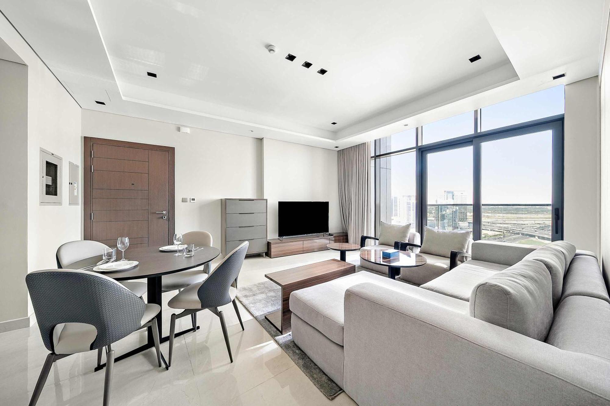 Modern 1br With Stunning Views In Business Bay