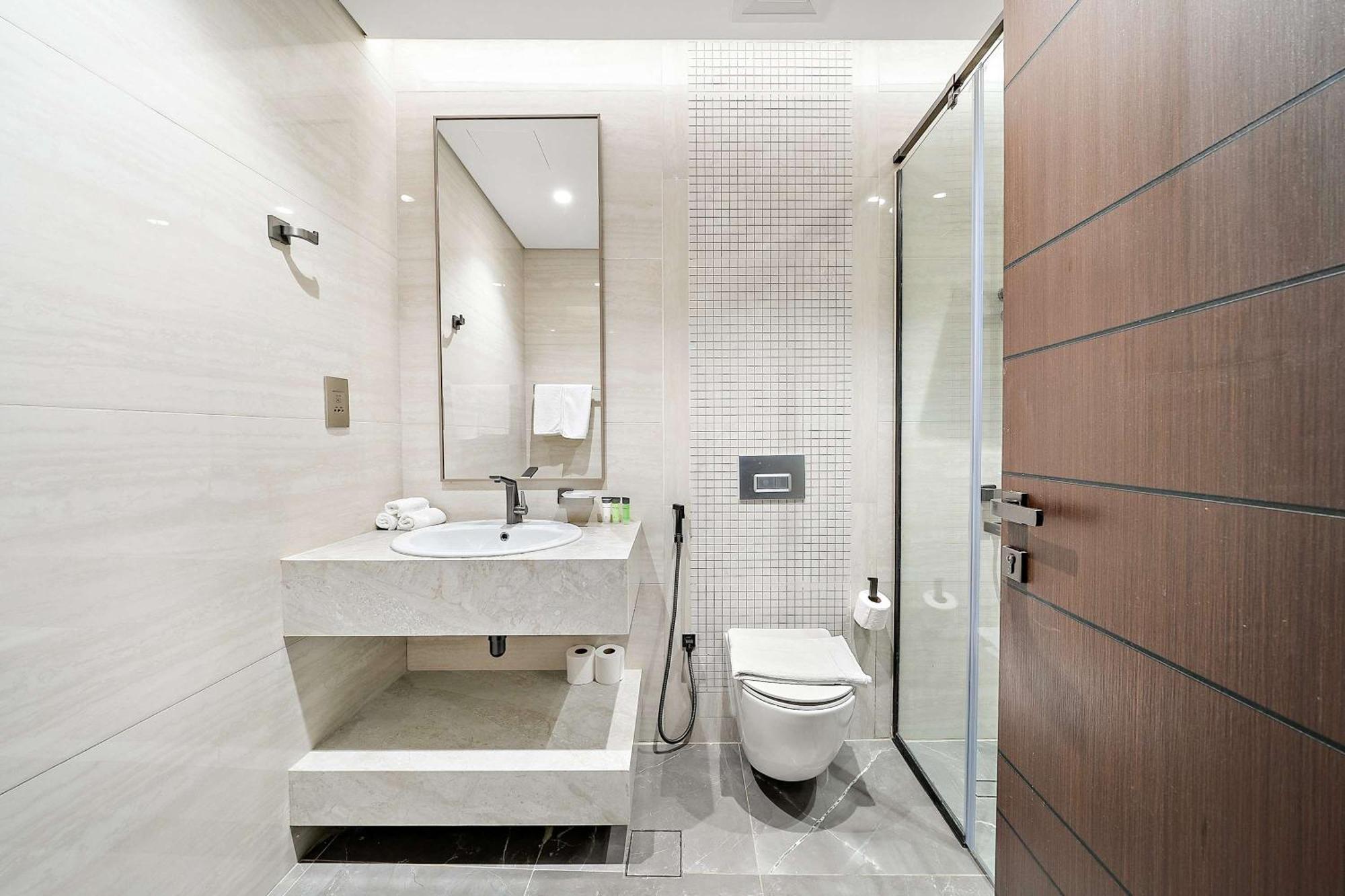 Apartment Modern 1br With Stunning Views In Business Bay Dubai