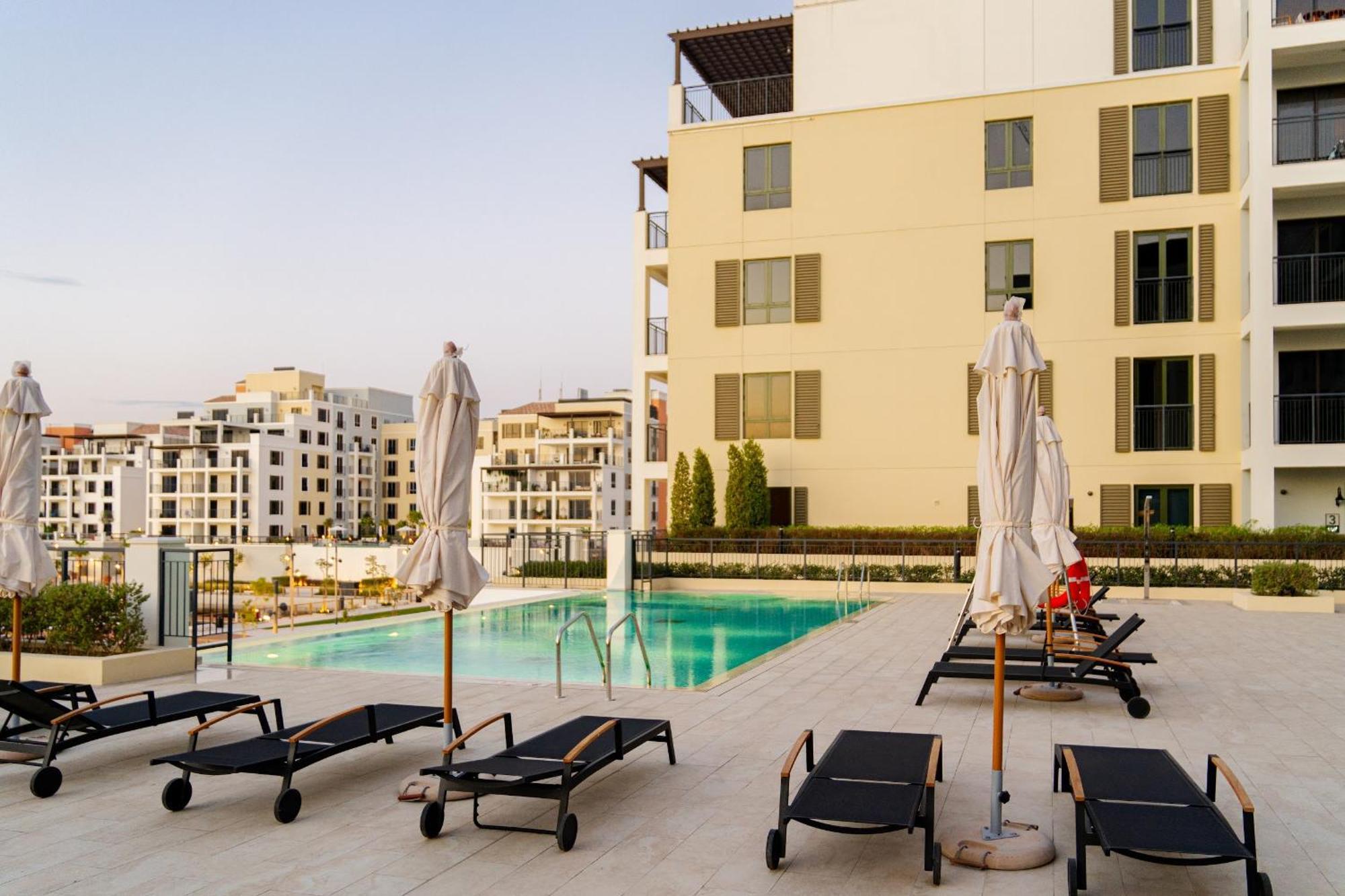 Wake Up To Yacht Views - 1br With Private Access & Baby Gear * Dubai