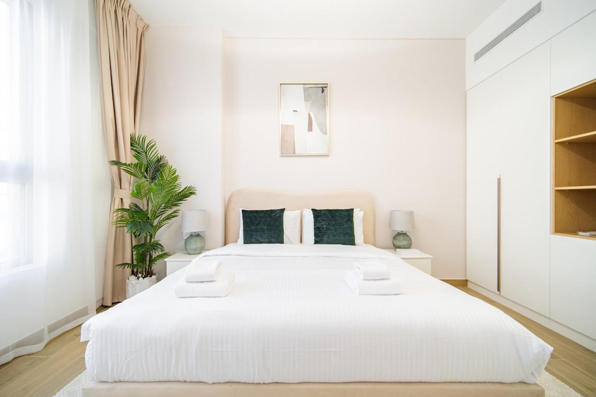Wake Up To Yacht Views - 1br With Private Access & Baby Gear * Dubai