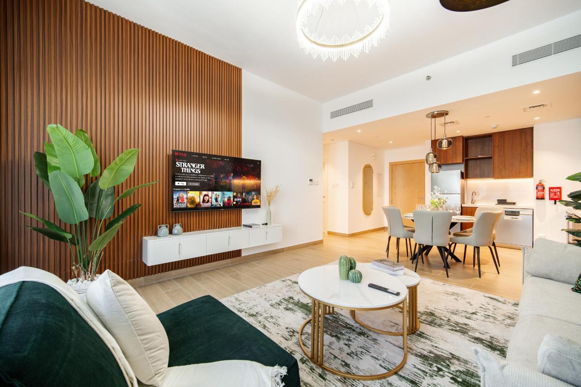 Wake Up To Yacht Views - 1br With Private Access & Baby Gear * Dubai
