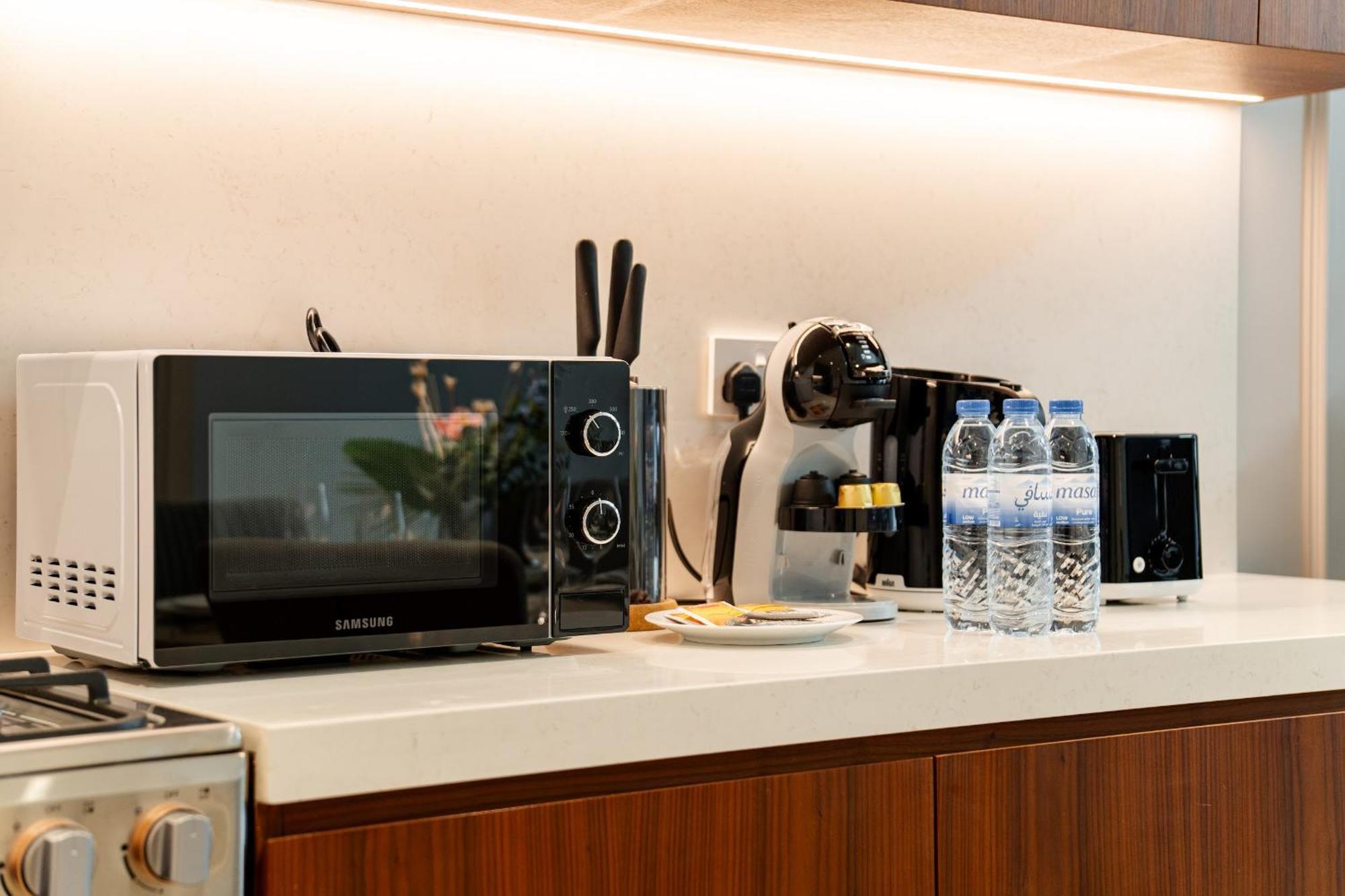 Wake Up To Yacht Views - 1br With Private Access & Baby Gear Apartment *