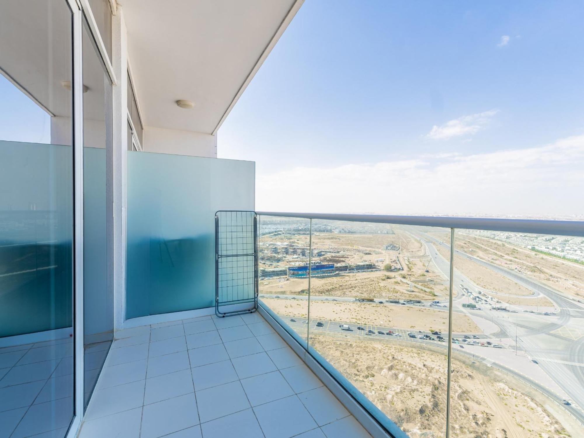 Cozy In Damac Hills - Modern Comfort With Premium Amenities, Managed By Think Realty