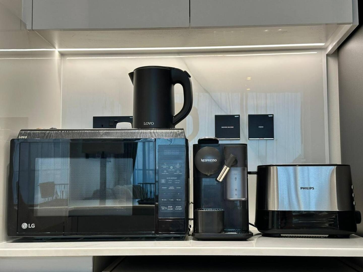 Brand New Premium 1br With Pool View In Jvc Apartment *