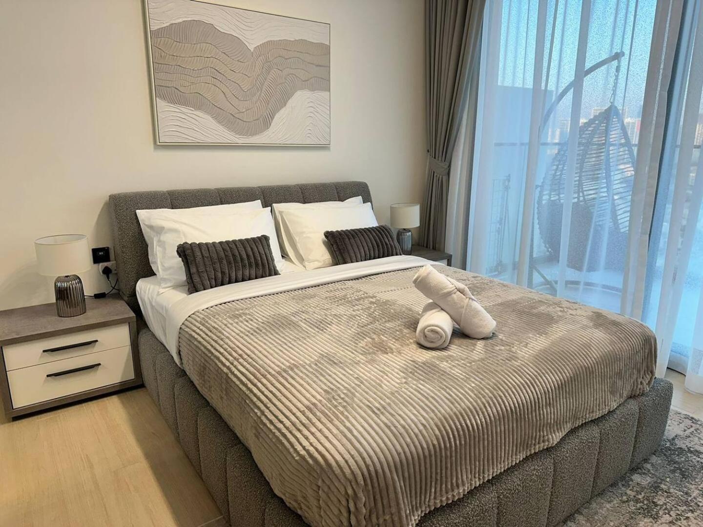 Apartment Brand New Premium 1br With Pool View In Jvc *