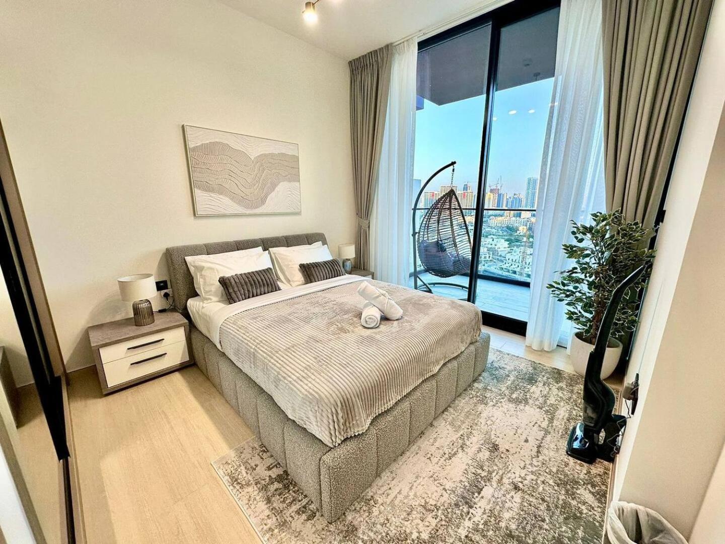 Brand New Premium 1br With Pool View In Jvc Apartment