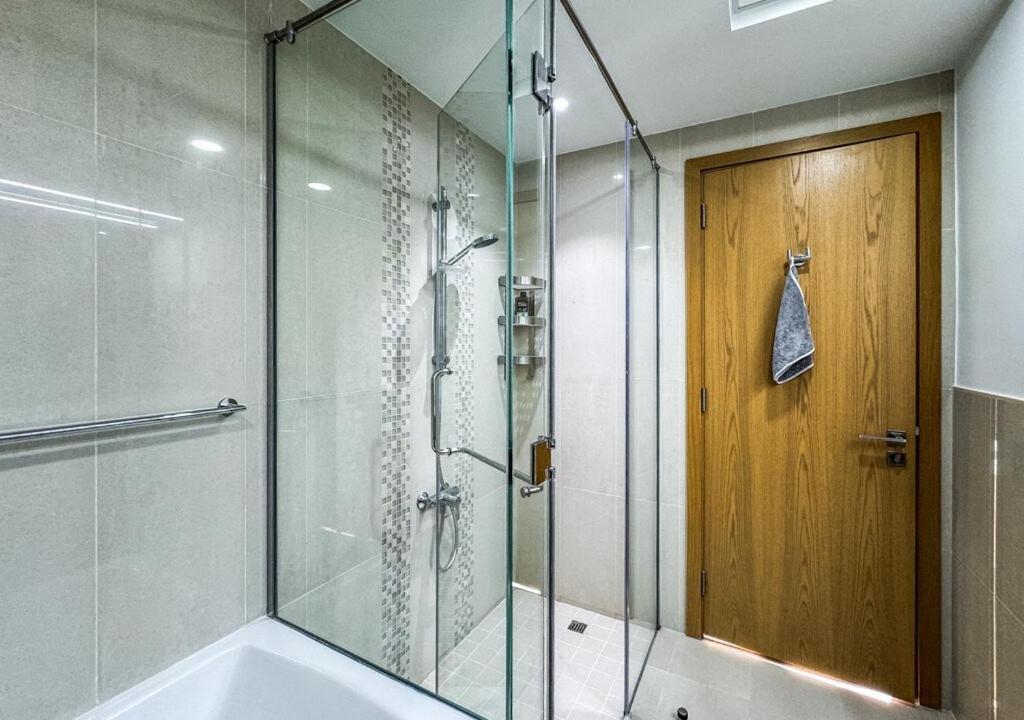 Dreamshoma-1b Spacious Apartment Dubai
