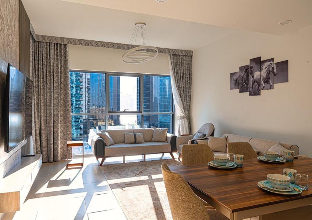 Dreamshoma-1b Spacious Apartment