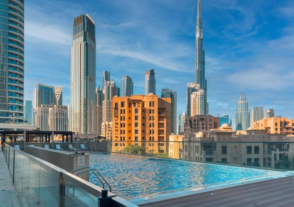 Apartment Dreamshoma-1b Spacious Dubai